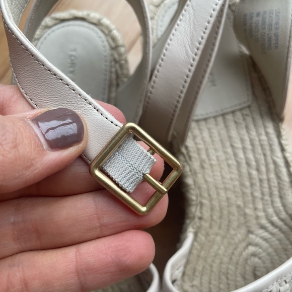 Tory Burch Like New wedge Sandals - Picture 5 of 7